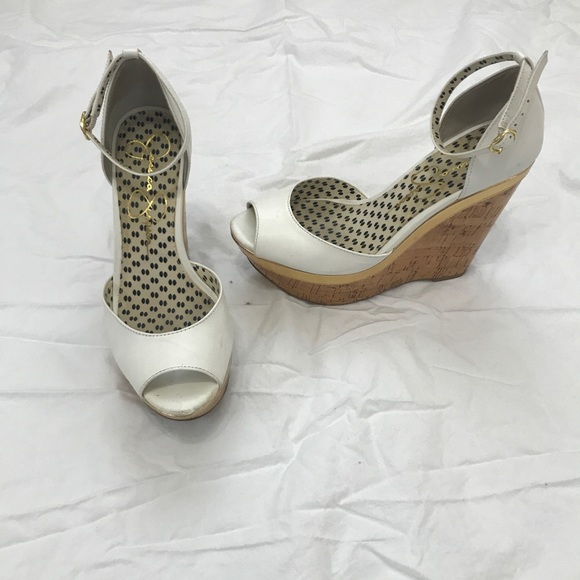 White peep toe wedges - Picture 2 of 6